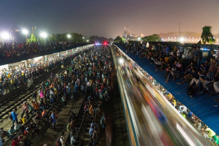 'Massive Crowd At Rail Station During Eid Vacation' by Md. Tanveer Hassan Rohan (Dhaka, Bangladesh)