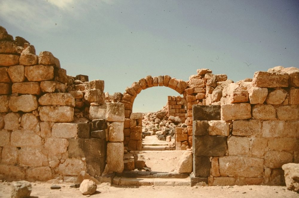 Is Tourism Compatible with Keeping Historic City Centers Alive?