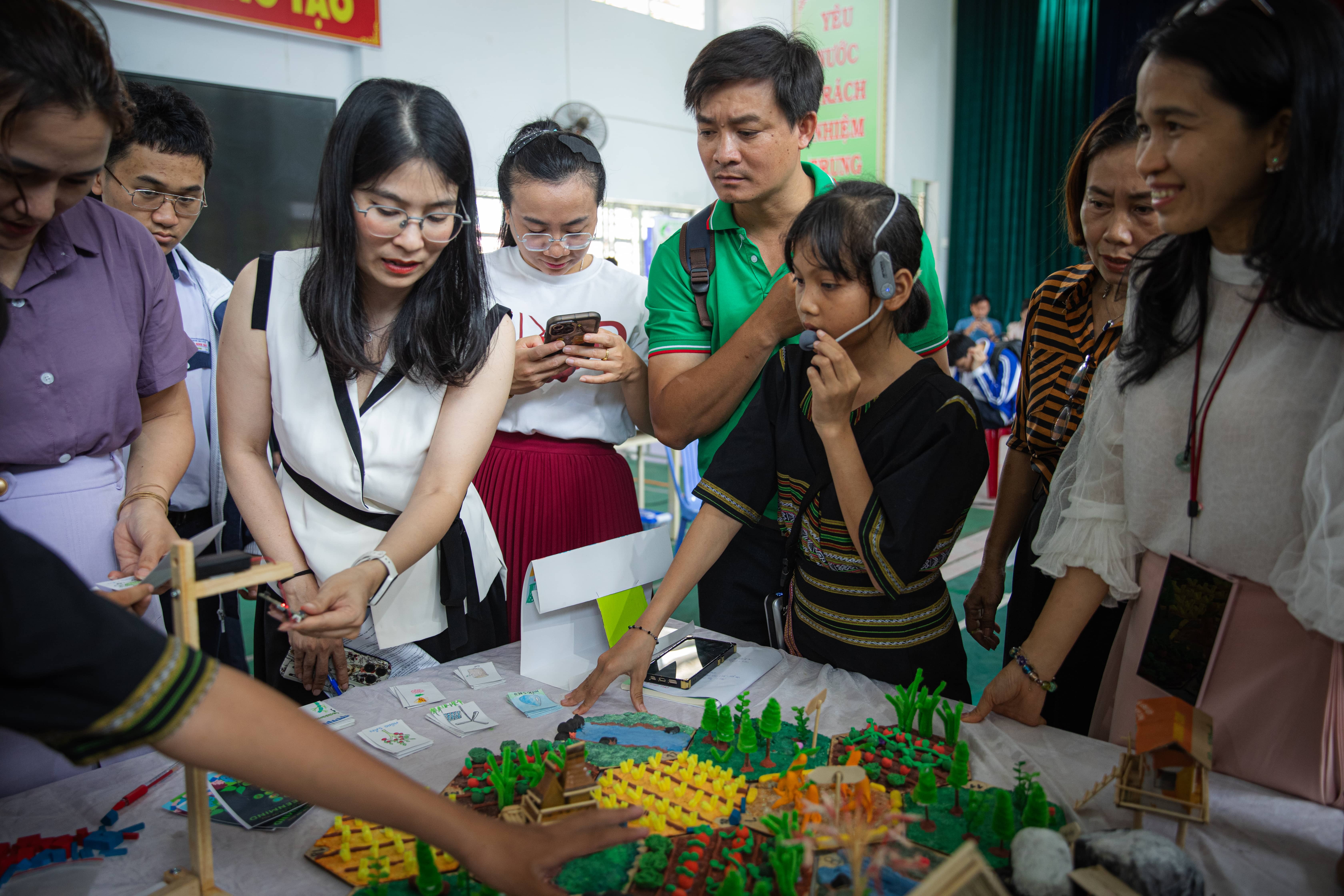 Tinkering with Tech and AI — Programme pilote STEM inclusif pour les filles de l'UNICEF à San Pedro Sula, Honduras