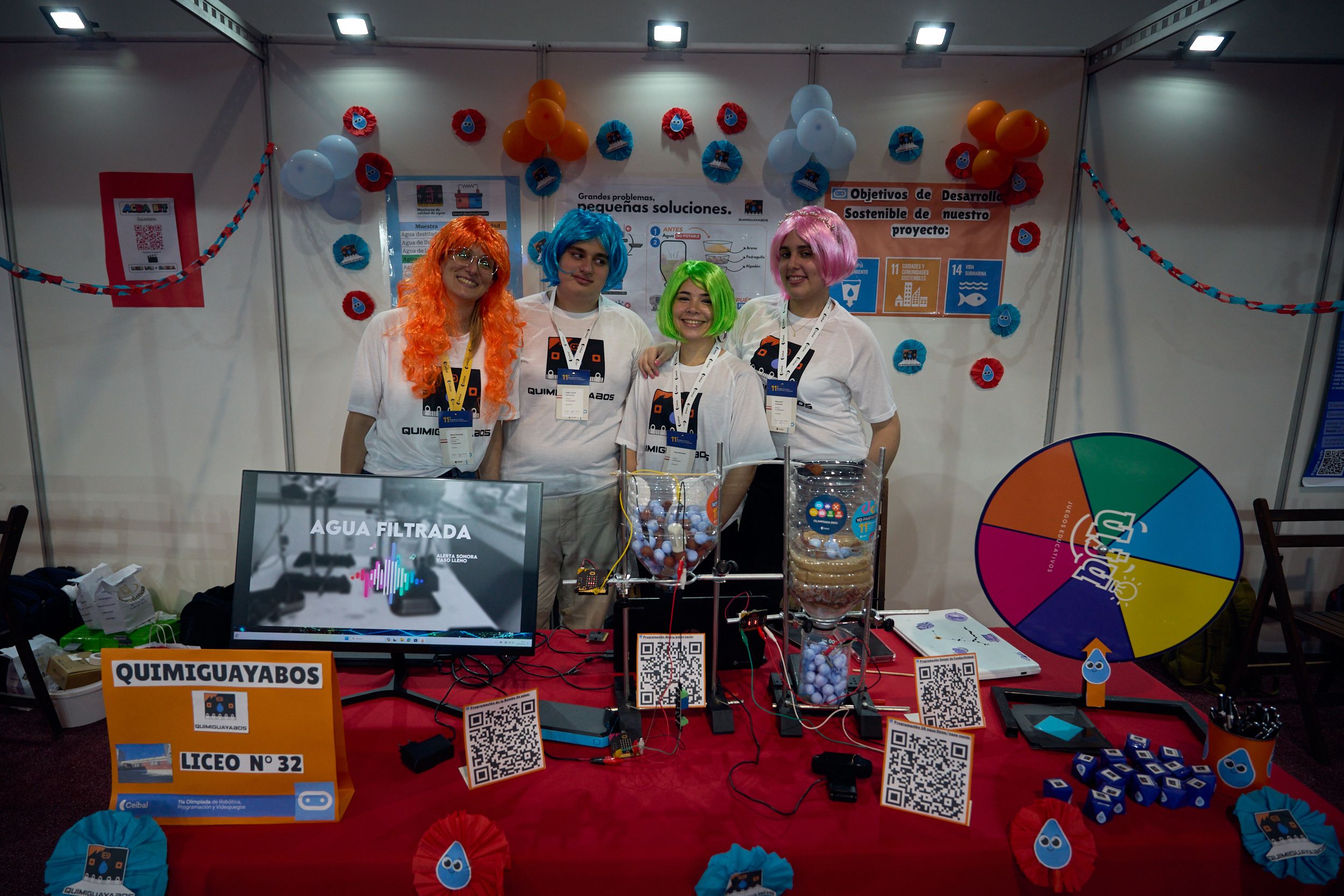 Students pose with the Big Ideas, Small Solutions prototype.