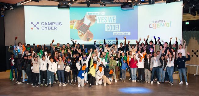 All the student participants gathered together at the Yes We Code! event by Fondation CGénial in 2024