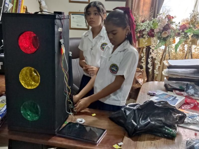 Students building the SADA prototype.