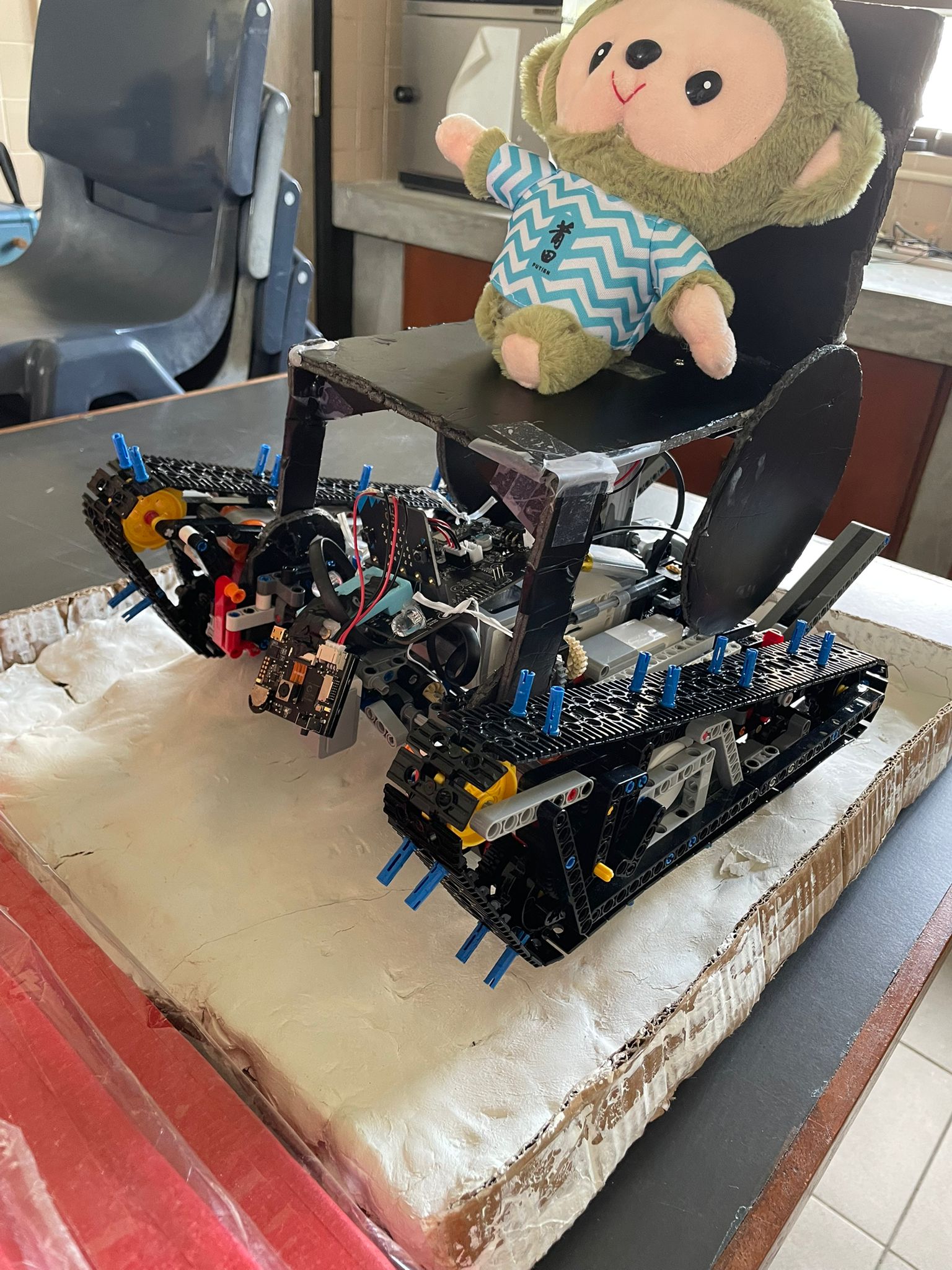 Close up image of the TrailBlazer moving on uneven surfaces.