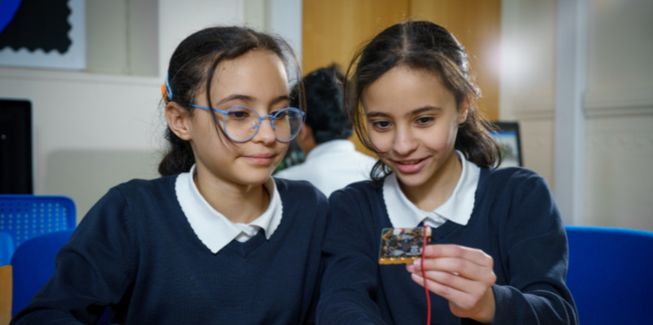 Children using the micro:bit in primary school