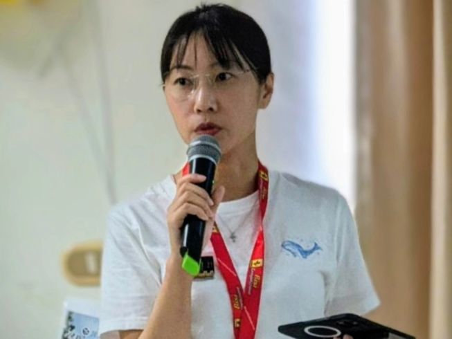 Dolly Lee, Mandarin and Traditional Chinese translator