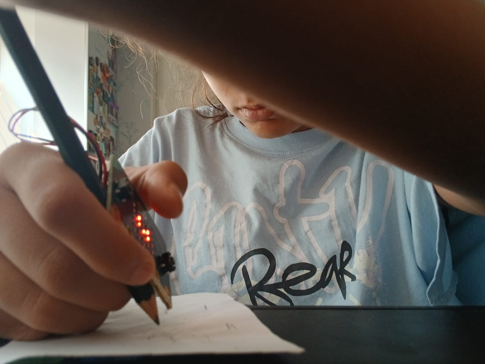 A student demonstrates how the LexiLearns prototype works.