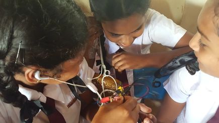 Girls in Sri Lanka using micro:bit