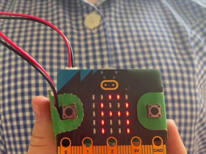 First lessons with MakeCode and the micro:bit | micro:bit