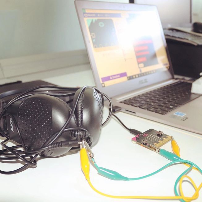 micro:bit connected to headphones