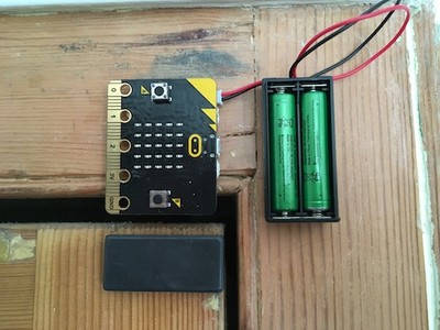 Simple door alarm | micro:bit