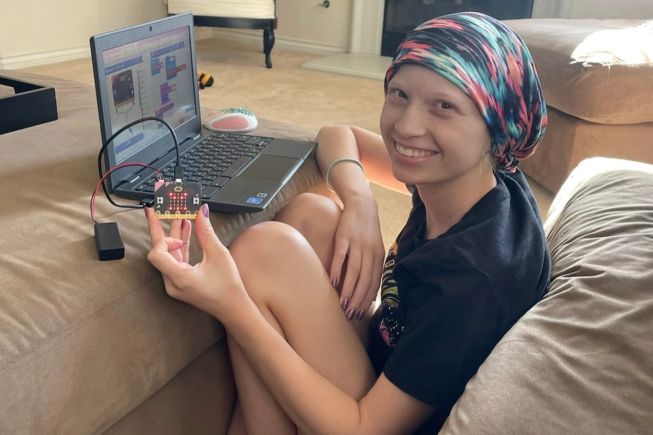 Student Madeline, joining her class online to code with the micro:bit