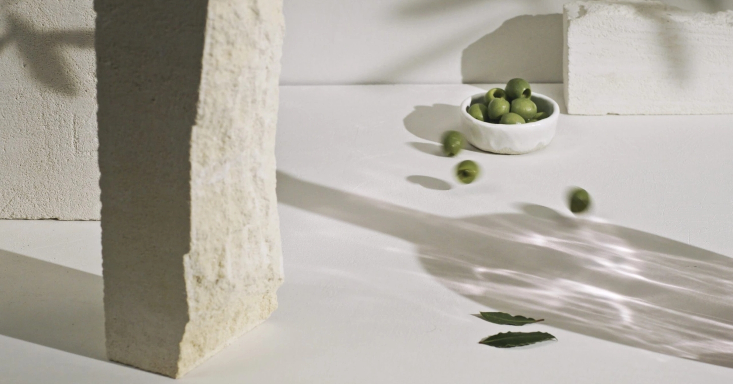 FOUR PILLARS - Olive Leaf Gin