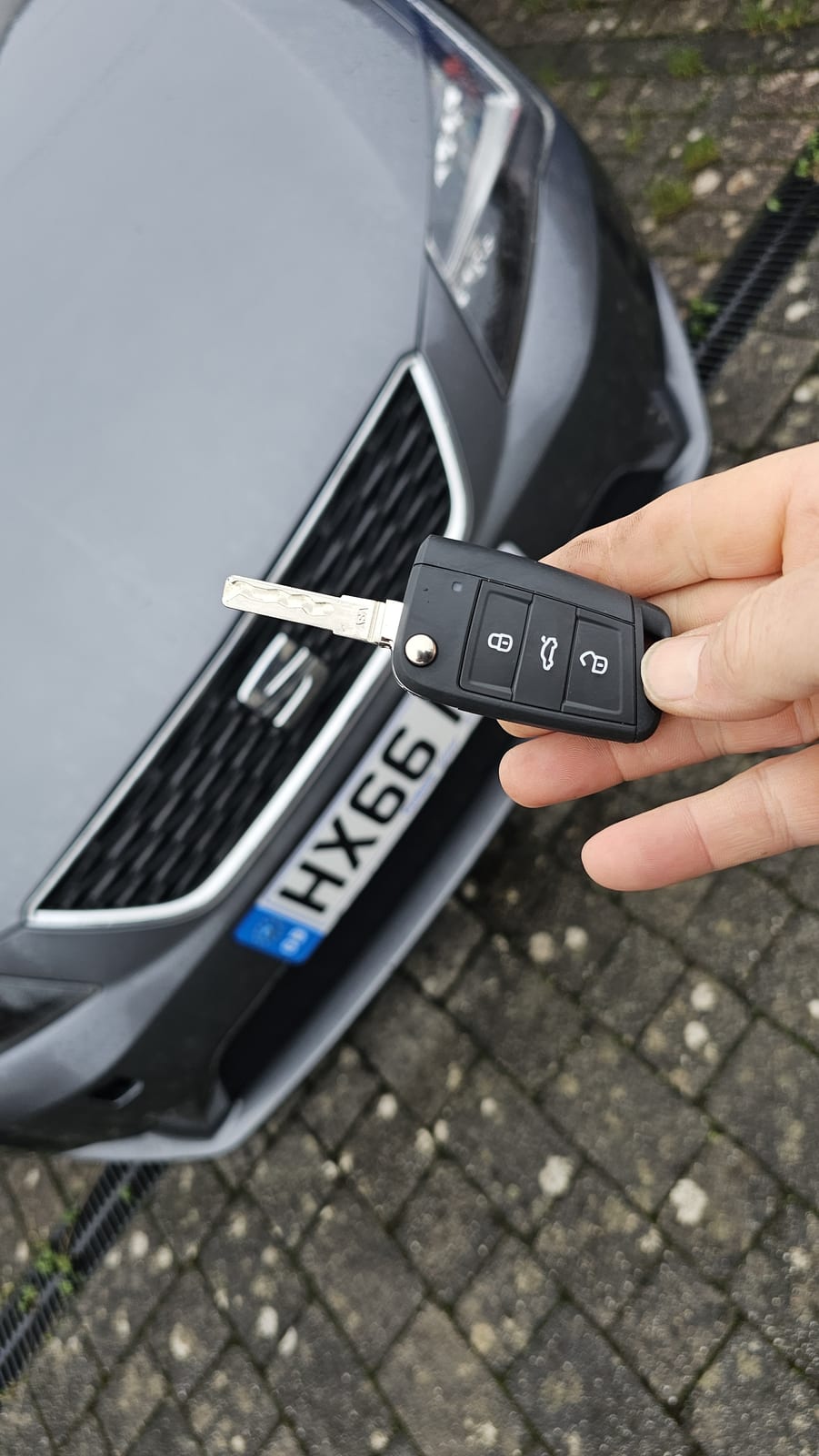 Seat Leon flip key (all keys lost) by Lock City in Eastville