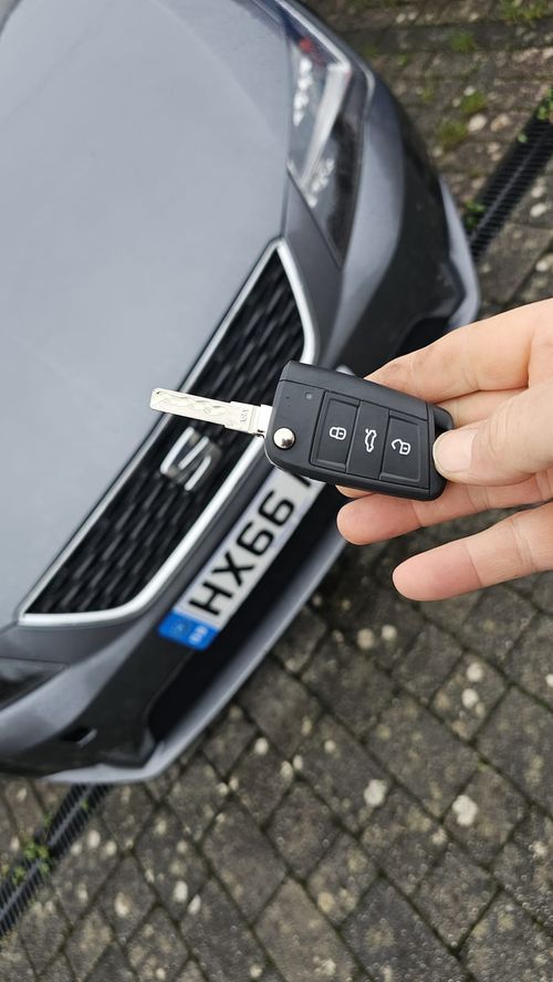 Seat Leon flip key (all keys lost) by Lock City in Eastville