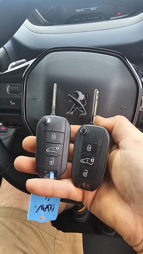 Peugeot Rifter car key (spare key) by Lock City in Bathavon South