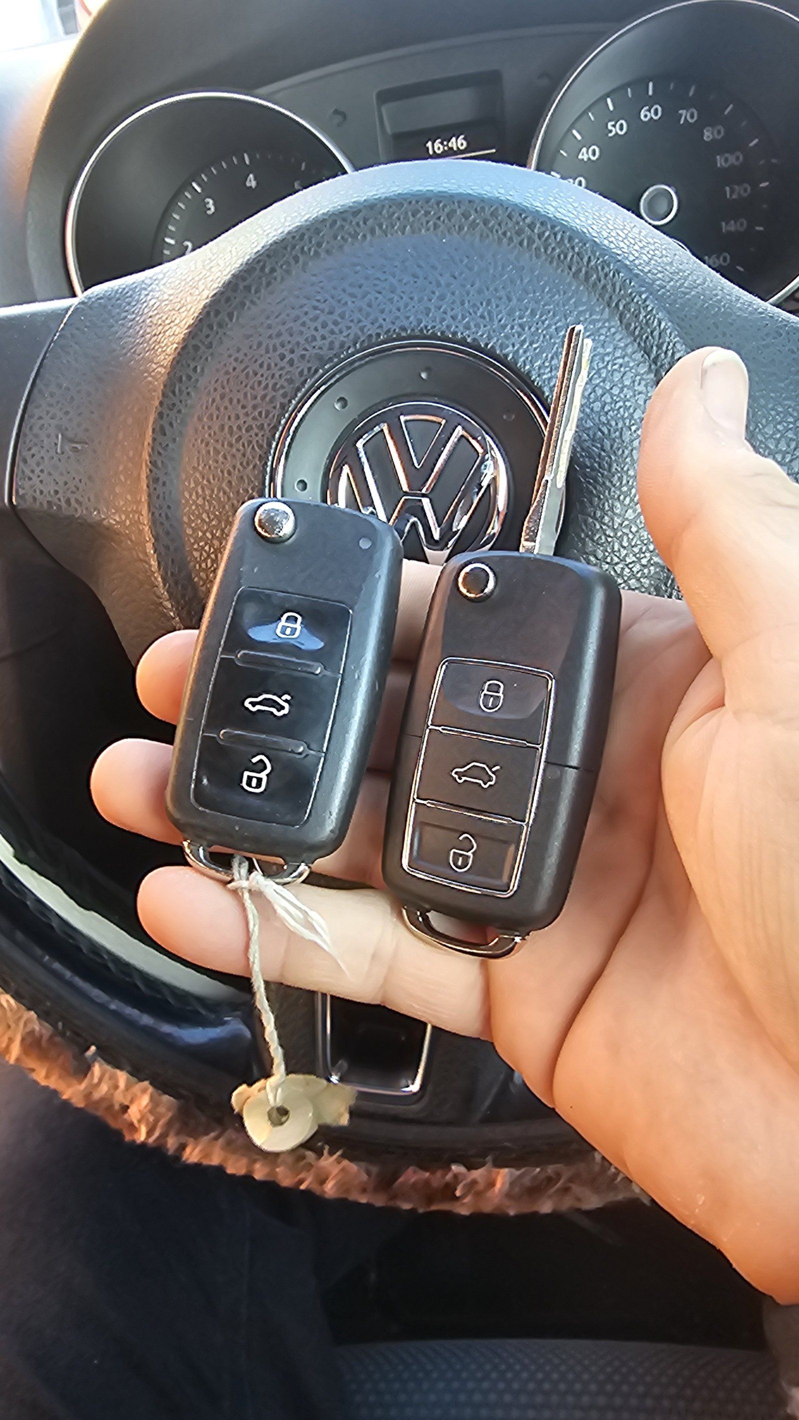 VW Golf flip key replaced by a Lock City locksmith in Easton