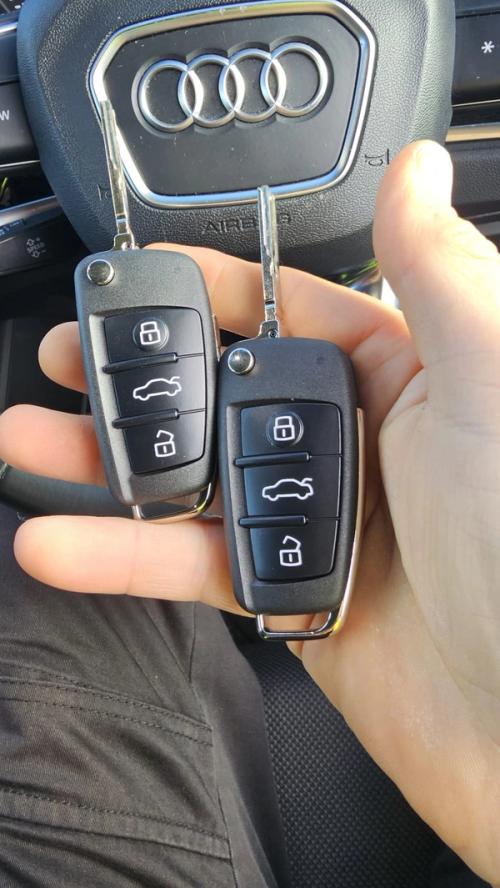 Audi Q3 flip key by Lock City in Bedminster