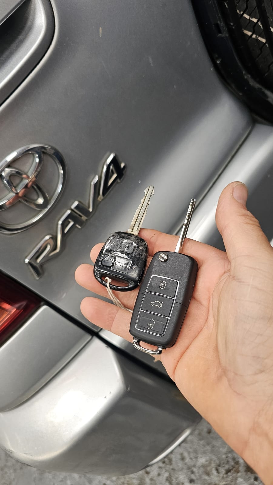 Toyota Rav 4 flip key (spare key) by Lock City in Southville