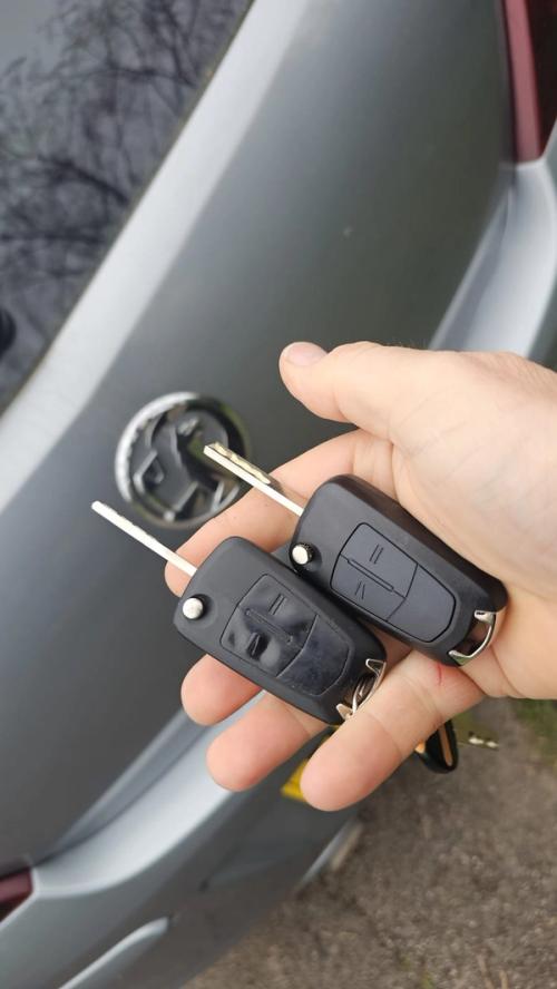 Vauxhall Corsa flip key (spare key) by Lock City in Nailsea Golden Valley