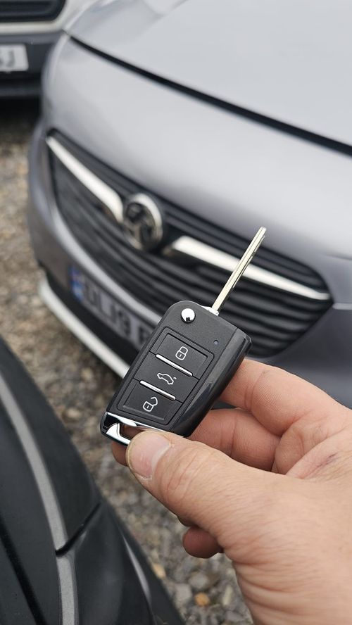 Vauxhall Combo flip key (spare key) by Lock City in Publow & Whitchurch