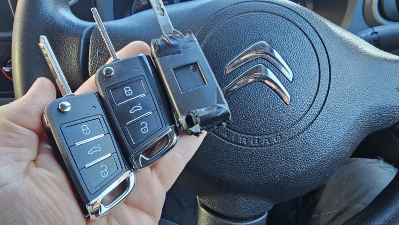 Citroen Berlingo flip key (spare key) by Lock City in Wick St Lawrence & St Georges
