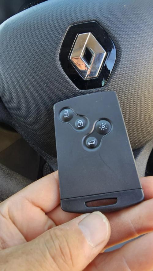 Renault Clio flip key by Lock City in Newbridge