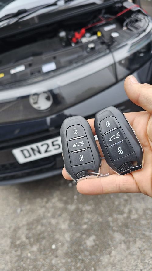 Vauxhall Grandland flip key (spare key) by Lock City in Lawrence Hill