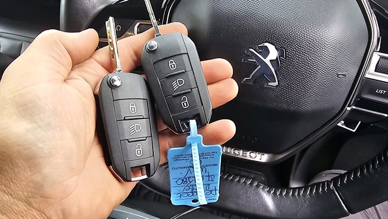 Peugeot Rifter car key (spare key) by Lock City in Bathavon South