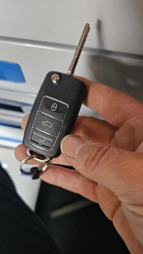 Seat Leon flip key replaced by a Lock City locksmith in Bristol