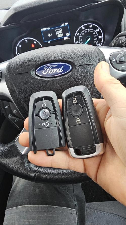 Ford Tourneo Connect car key (spare key) by Lock City in Southmead