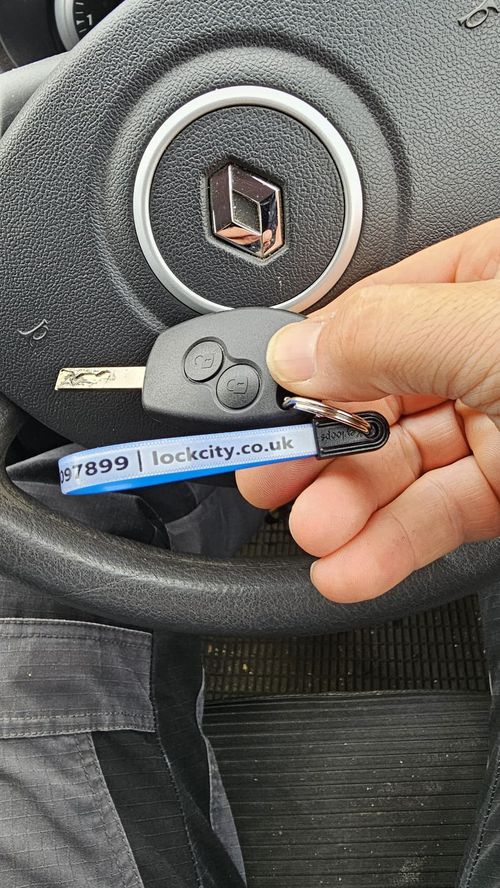 Renault Clio flip key (all keys lost) by Lock City in Pilning & Severn Beach