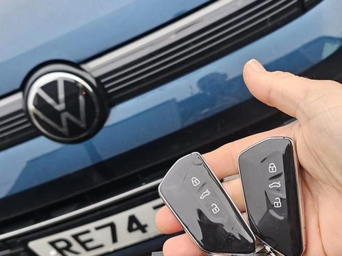 VW Tiguan flip key (spare key) by Lock City in Winsley & Westwood