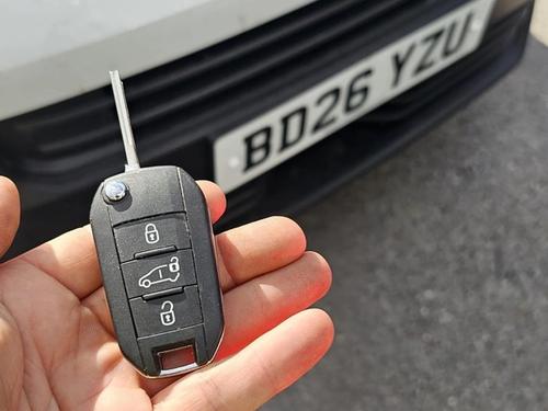 Vauxhall Vivaro chip key (spare key) by Lock City in Avonmouth and Lawrence Weston