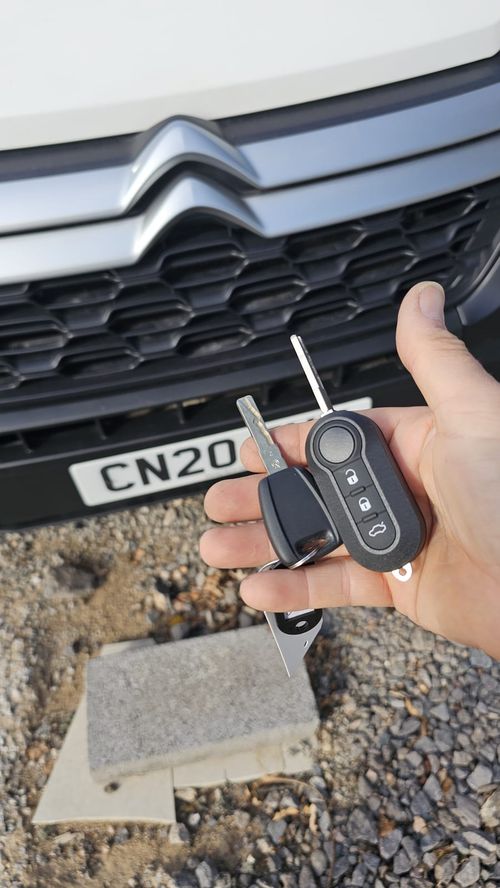 Citroen Relay flip key replaced by a Lock City locksmith in Winterbourne