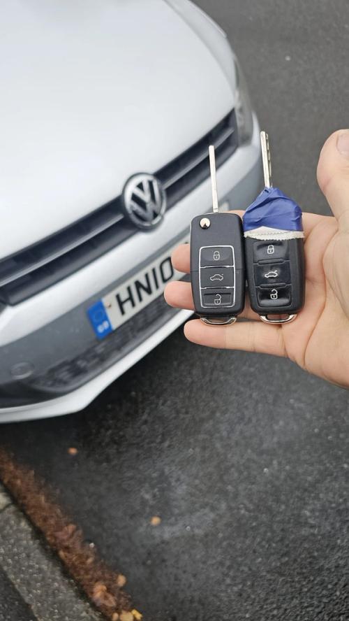 VW Polo flip key replaced by a Lock City locksmith in Bristol