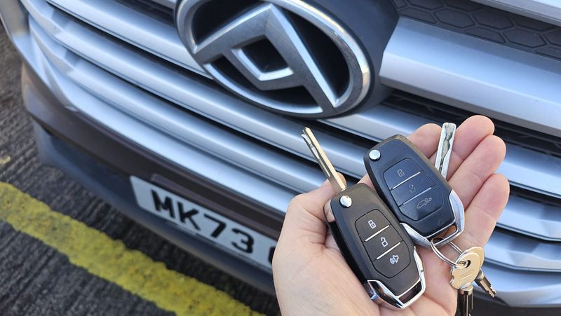 Maxus Deliver 9 car key (replacement) by Lock City in Avonmouth and Lawrence Weston