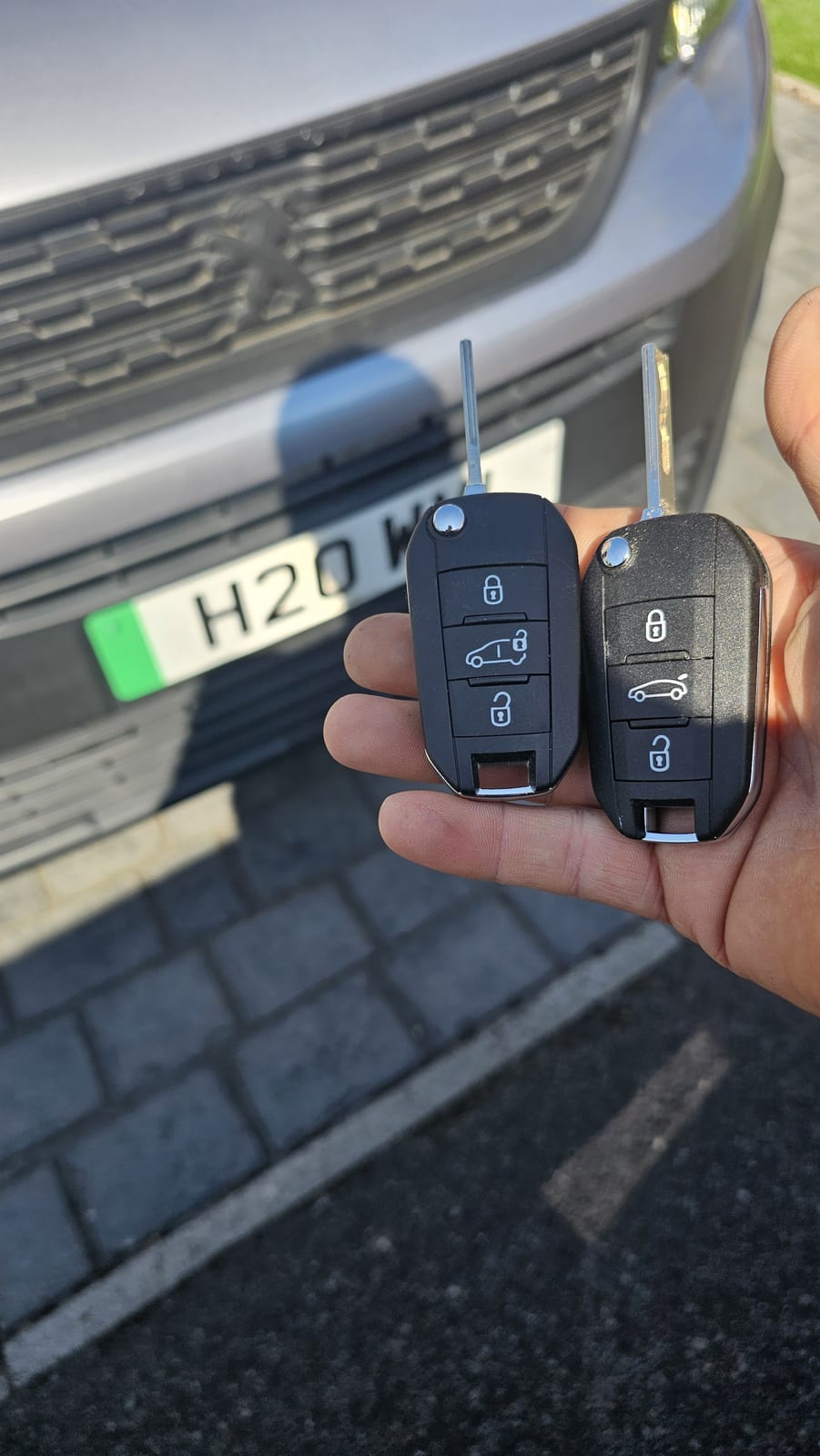 Peugeot Partner flip key (spare key) by Lock City in Yate North