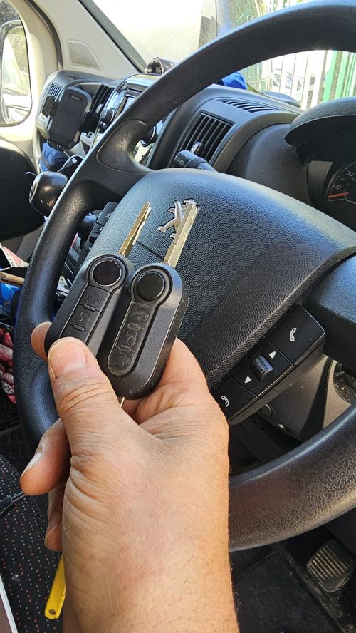 Peugeot Boxer flip key (spare key) by Lock City in Publow & Whitchurch