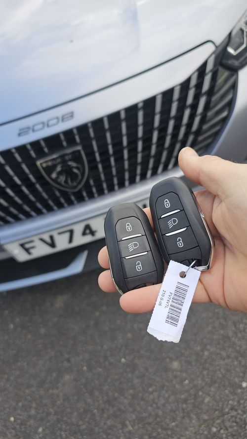 Peugeot 2008 flip key (spare key) by Lock City in Frome East