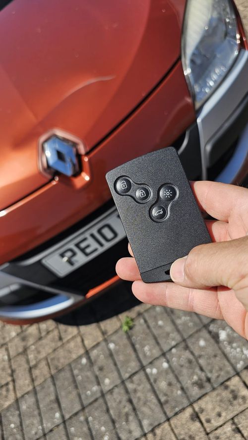 Renault Megane flip key (replacement) by Lock City in Filton