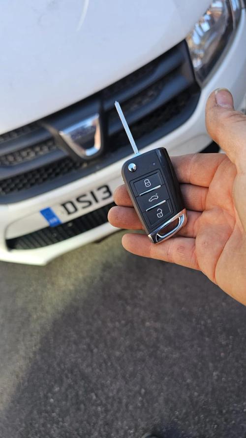 Dacia Sandero flip key (all keys lost) by Lock City in Southville