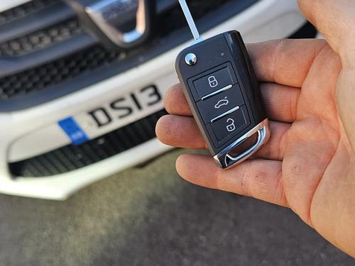 Dacia Sandero flip key (all keys lost) by Lock City in Southville