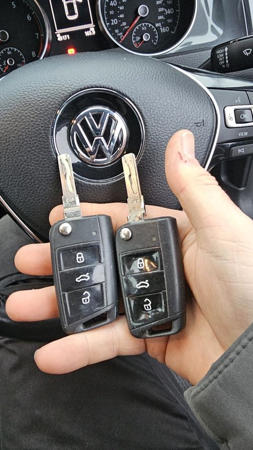 VW Golf flip key by Lock City in Dodington