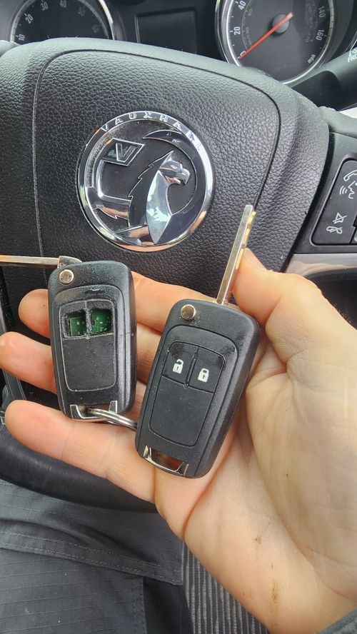 Vauxhall Mokka flip key (spare key) by Lock City in Yate North