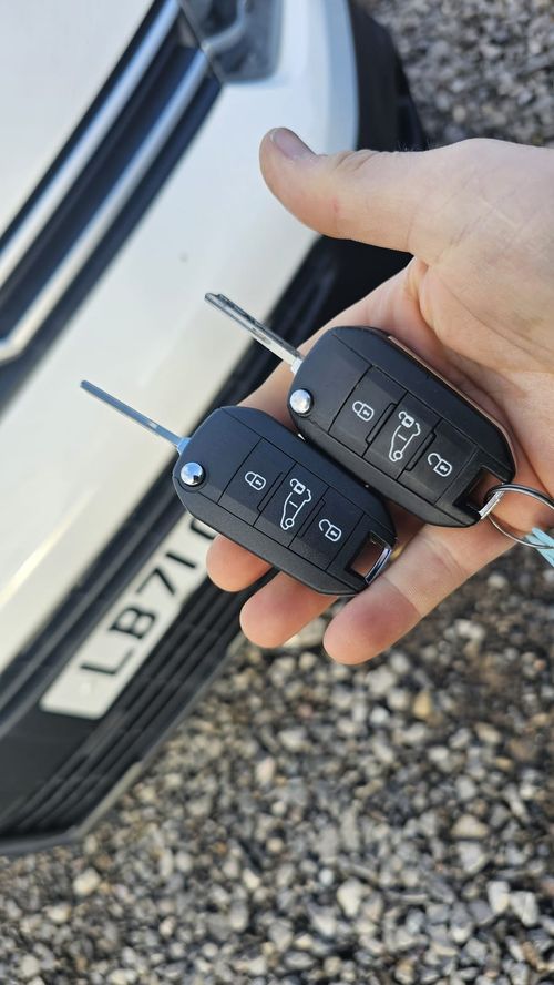 Citroen Berlingo flip key (spare key) by Lock City in Publow & Whitchurch