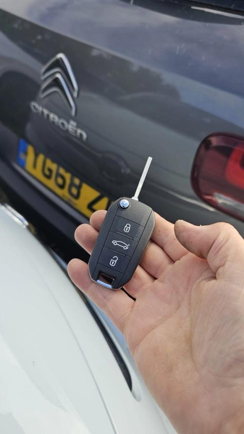 Citroen C4 flip key replaced by a Lock City locksmith in Nailsea