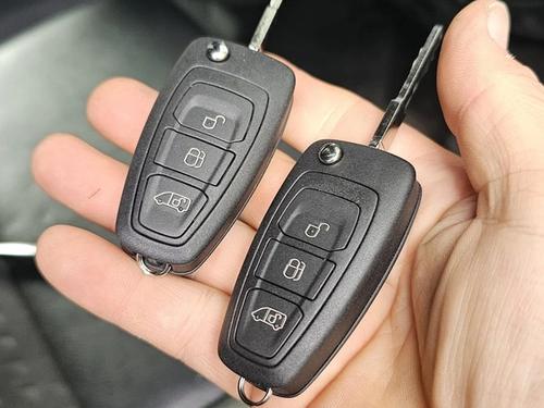 Ford Transit car key replaced by a Lock City locksmith in Bristol