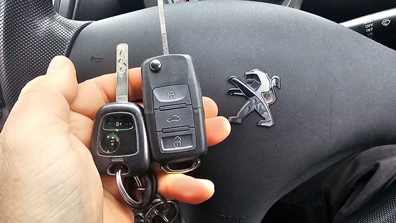 Peugeot 107 car key (spare key) by Lock City in Southmead