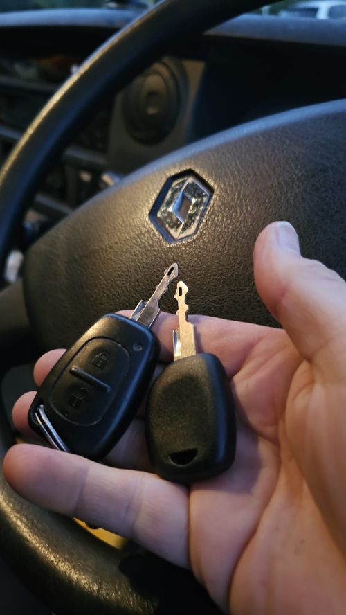 Renault Master chip key by Lock City in Brislington West
