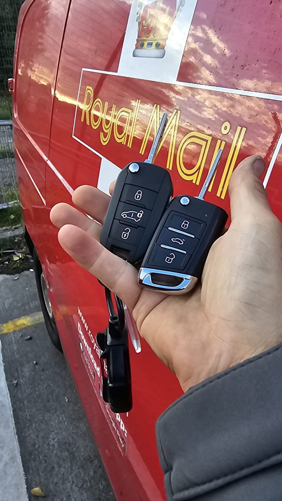Peugeot Expert flip key replaced by a Lock City locksmith in Filton